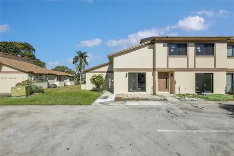 10675 NW 30th Place Sunrise FL 33322
