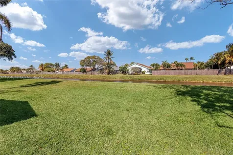 10675 NW 30th Place Sunrise FL 33322