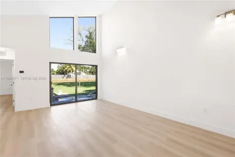 10675 NW 30th Place Sunrise FL 33322