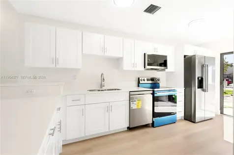 10675 NW 30th Place Sunrise FL 33322