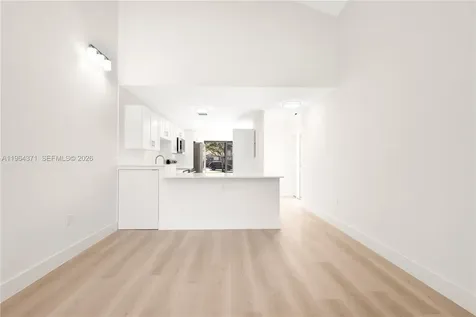 10675 NW 30th Place Sunrise FL 33322