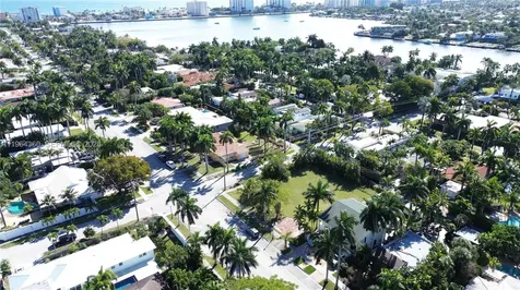 1000 Harrison Street Hollywood FL 33019