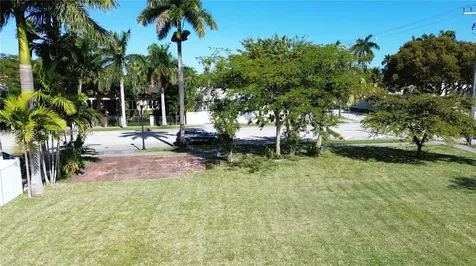 1000 Harrison Street Hollywood FL 33019