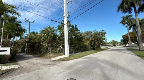 1000 Harrison Street Hollywood FL 33019