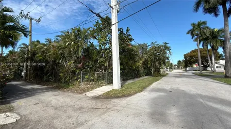 1000 Harrison Street Hollywood FL 33019
