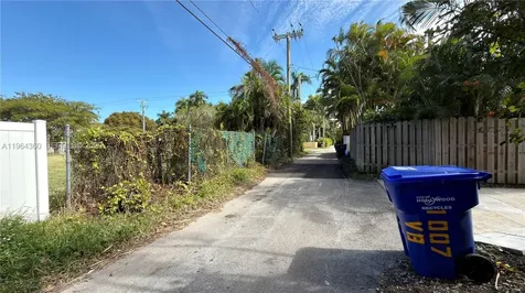 1000 Harrison Street Hollywood FL 33019