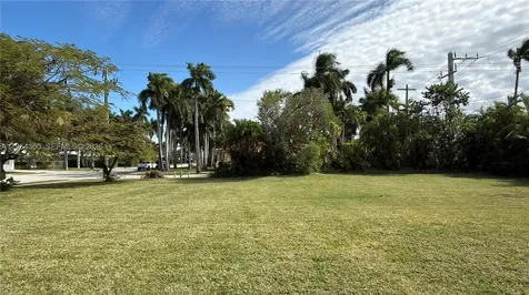 1000 Harrison Street Hollywood FL 33019