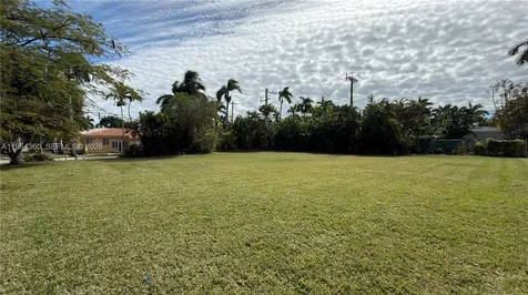 1000 Harrison Street Hollywood FL 33019
