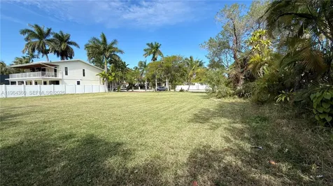 1000 Harrison Street Hollywood FL 33019