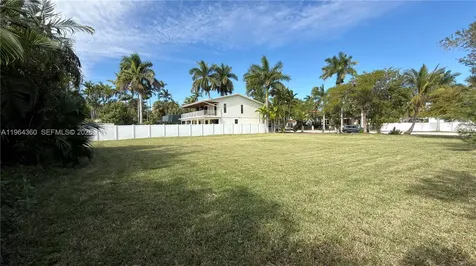 1000 Harrison Street Hollywood FL 33019