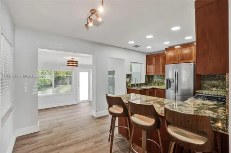 1517 Moffett Street Hollywood FL 33020