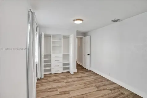 1517 Moffett Street Hollywood FL 33020