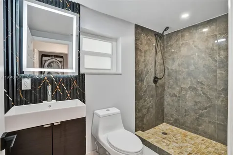 1517 Moffett Street Hollywood FL 33020