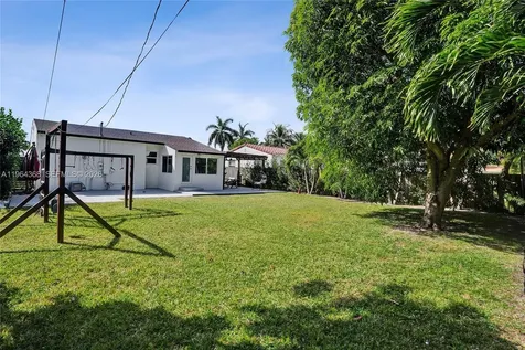 1517 Moffett Street Hollywood FL 33020