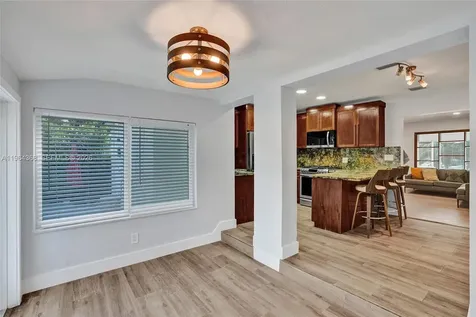 1517 Moffett Street Hollywood FL 33020
