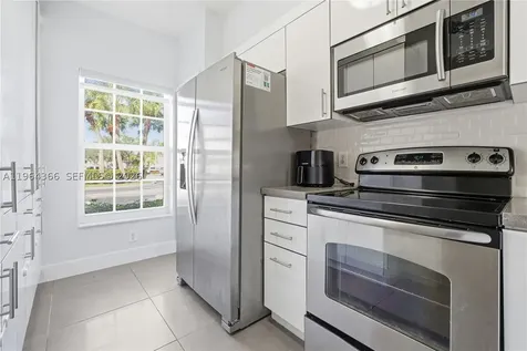 2 Simonton Circle Weston FL 33326