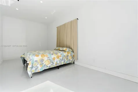 345 N Jinete Street Clewiston FL 33440