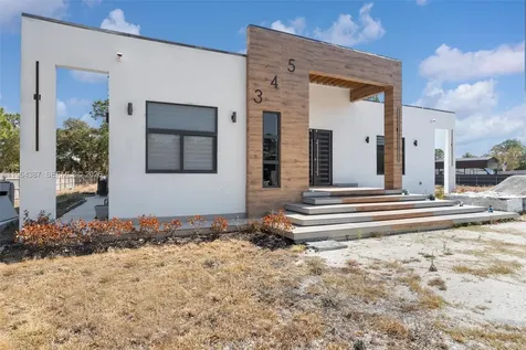 345 N Jinete Street Clewiston FL 33440