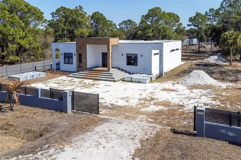 345 N Jinete Street Clewiston FL 33440