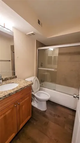 2420 NW 33rd Street Oakland Park FL 33309