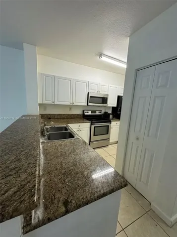 9257 SW 227th Street Cutler Bay FL 33190