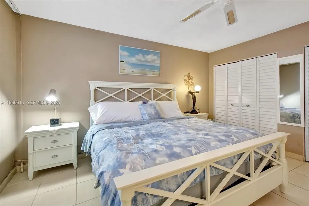 5300 Washington Street Hollywood FL 33021