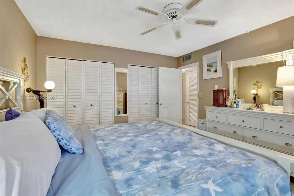 5300 Washington Street Hollywood FL 33021