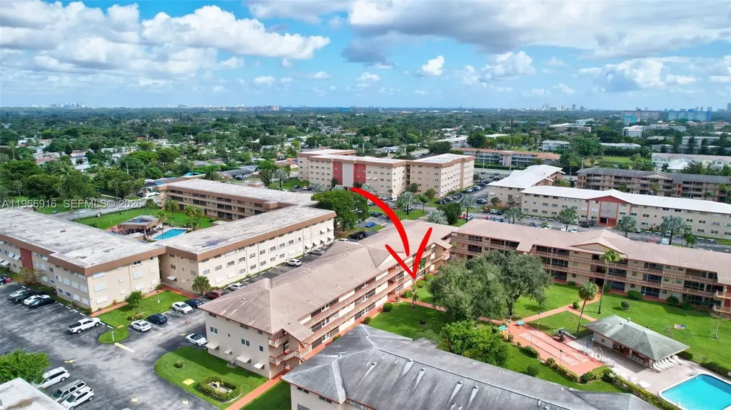 5300 Washington Street Hollywood FL 33021