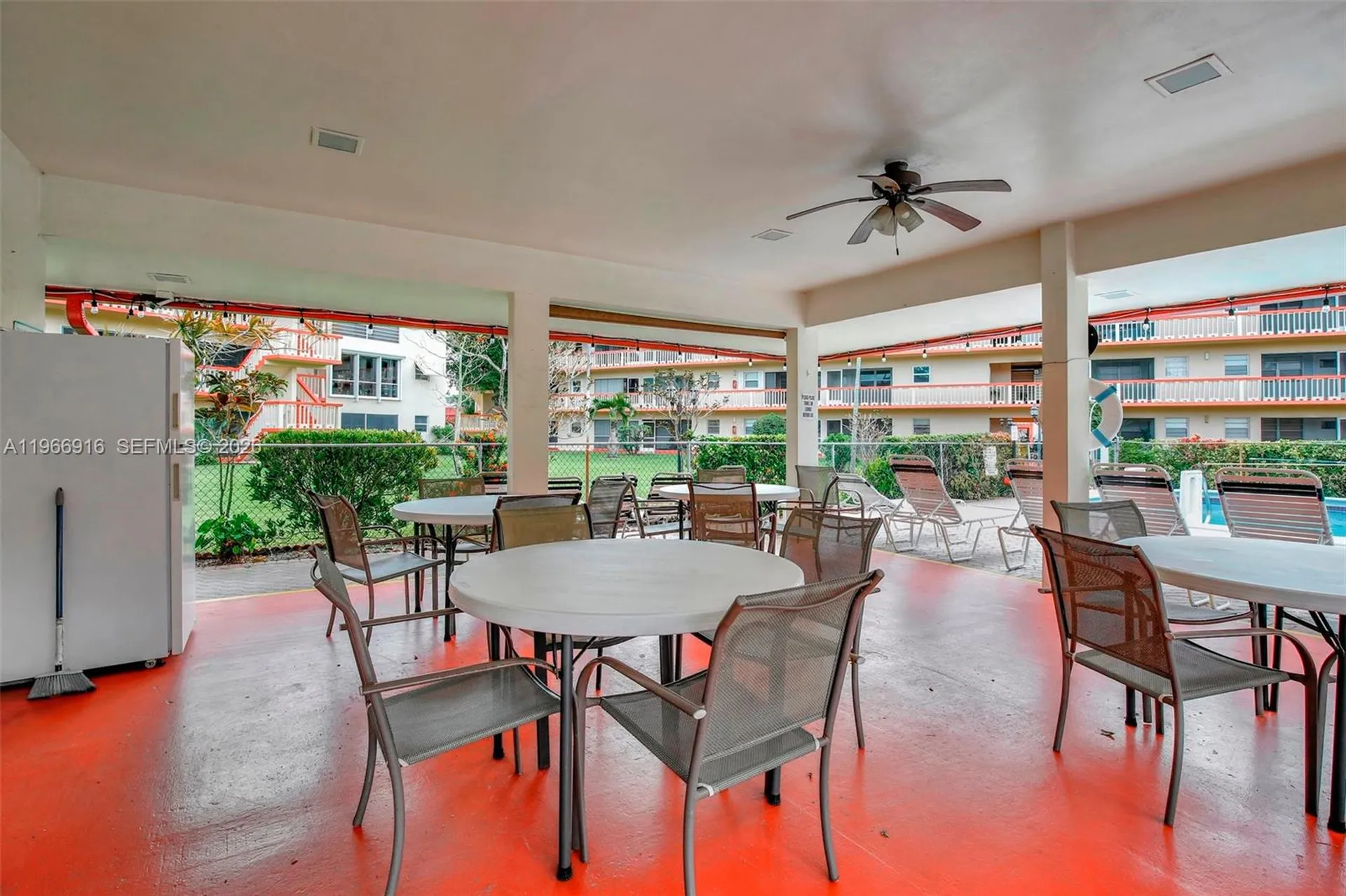 5300 Washington Street Hollywood FL 33021