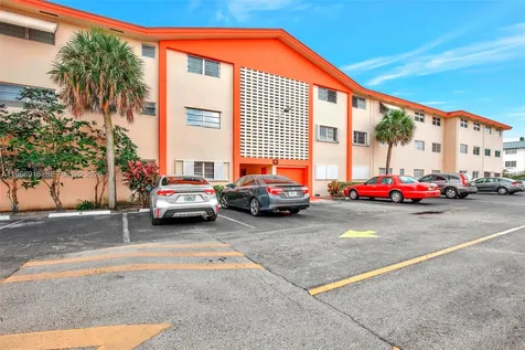 5300 Washington Street Hollywood FL 33021