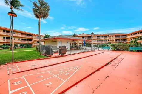 5300 Washington Street Hollywood FL 33021
