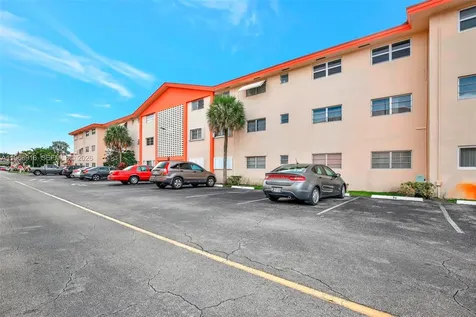 5300 Washington Street Hollywood FL 33021