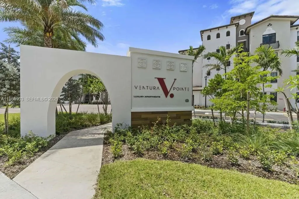 7850 Pasadena Boulevard Pembroke Pines FL 33024