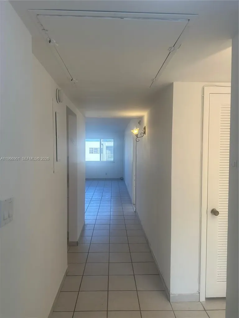 2300 Park Lane Hollywood FL 33021