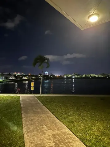 2300 Park Lane Hollywood FL 33021