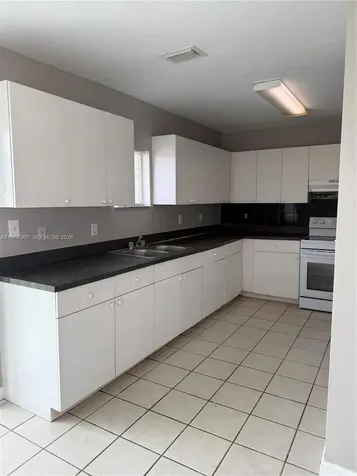 1205 NW 7th Avenue Florida City FL 33034