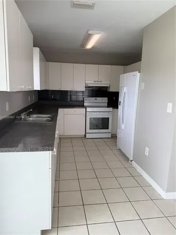 1205 NW 7th Avenue Florida City FL 33034