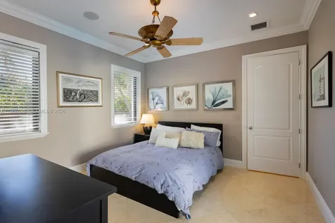 10601 SW 72nd Court Pinecrest FL 33156