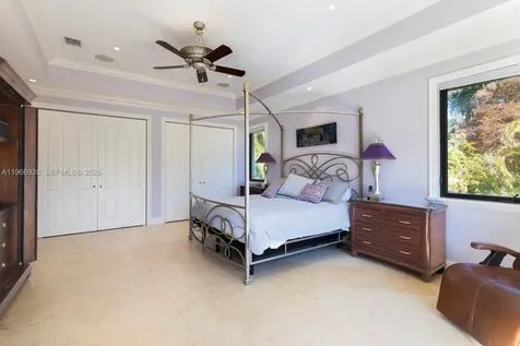 10601 SW 72nd Court Pinecrest FL 33156