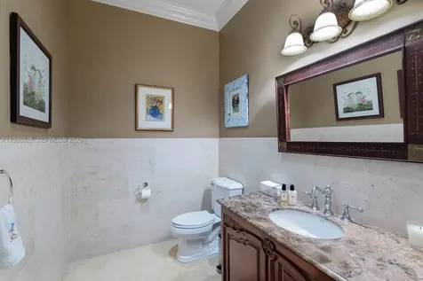 10601 SW 72nd Court Pinecrest FL 33156