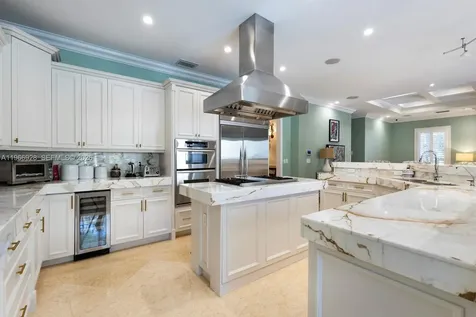 10601 SW 72nd Court Pinecrest FL 33156