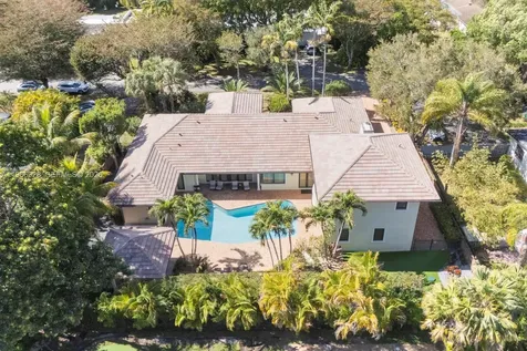 10601 SW 72nd Court Pinecrest FL 33156