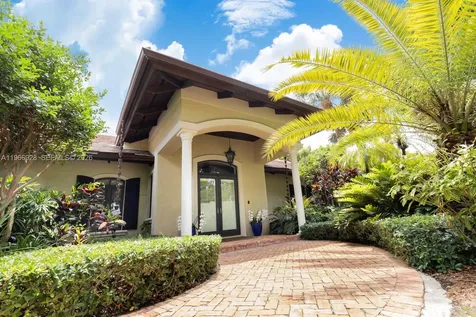 10601 SW 72nd Court Pinecrest FL 33156