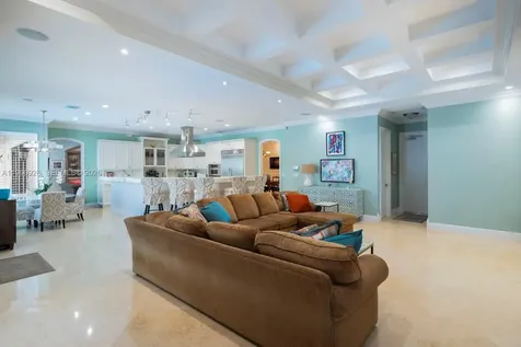 10601 SW 72nd Court Pinecrest FL 33156