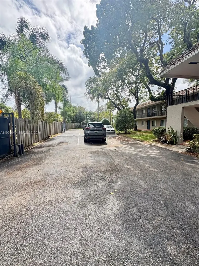 1111 SW 4th Street Fort Lauderdale FL 33312