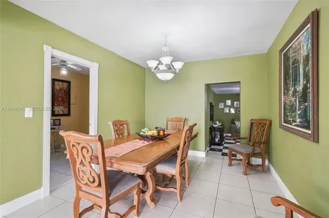4791 W 3rd Avenue Hialeah FL 33012