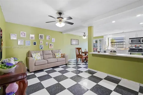 4791 W 3rd Avenue Hialeah FL 33012