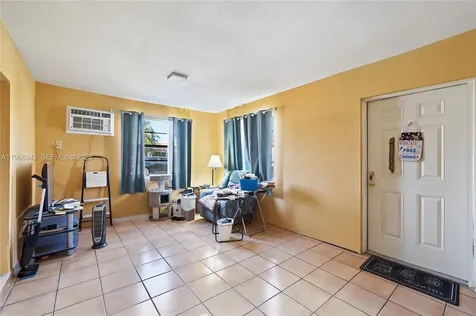 4791 W 3rd Avenue Hialeah FL 33012