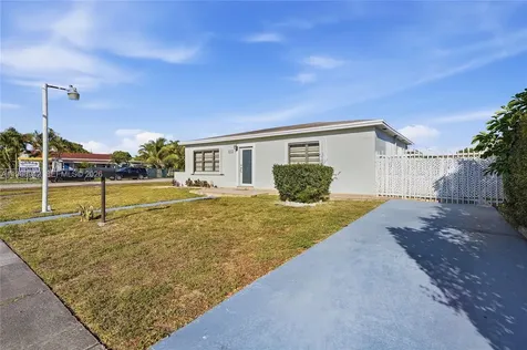 4791 W 3rd Avenue Hialeah FL 33012