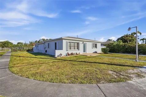 4791 W 3rd Avenue Hialeah FL 33012